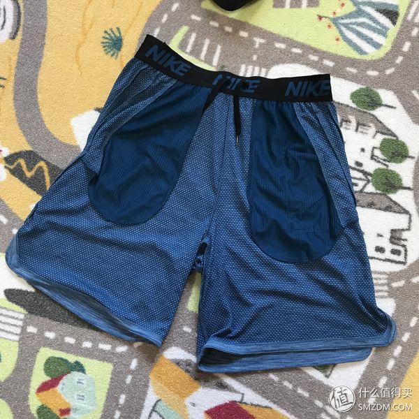 我的跑步装备 篇三十六:NIKE 耐克 训练速干透气短裤