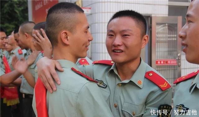 退伍军人2项补助有调整，老兵每月到手的补贴又增加了，非常贴心