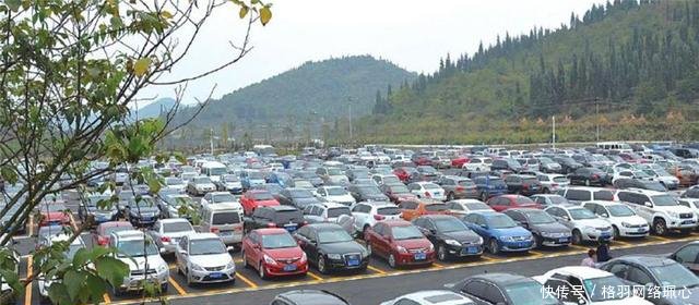 贵州的这个5A景区太坑人,对外地人区别对待,游客再也不来了