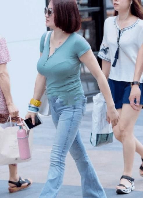皎若|潮流小姐姐皎若秋月,优雅又气质,绽放柔情似水的气质!