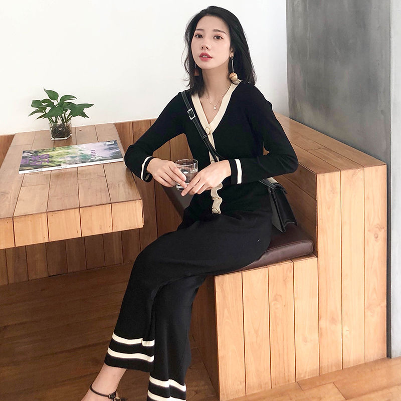 打底裤已经过时了，九月流行穿阔腿裤套装，洋气的不得了