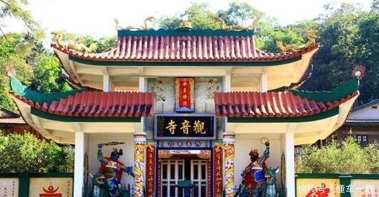 此地离中国仅有9公里，国民却说汉语，用人民币，做梦都想回祖国