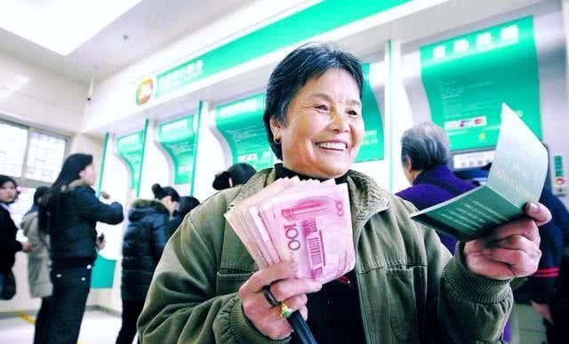 交了社保到60周岁，刚领一个月工资就死了怎么办？