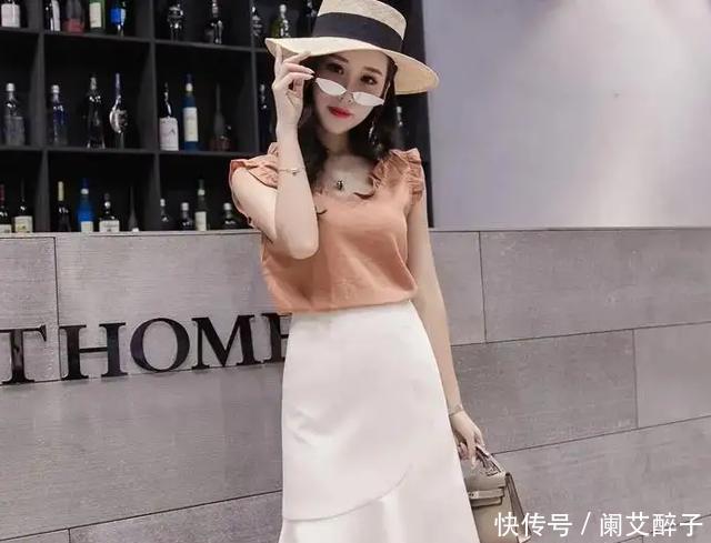 『夏季』夏季,半身裙怎么搭才时髦,这样穿承包