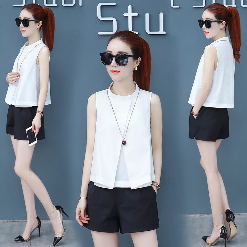 哪个缺德鬼设计的!败家媳妇只穿“透明裤”，讲真还怪迷人