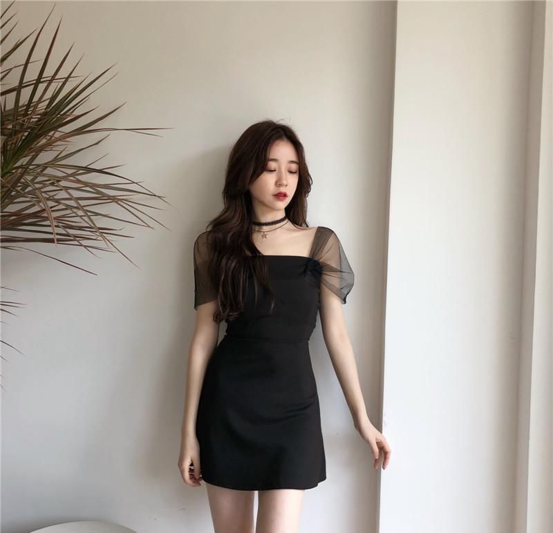 # 轻柔#纱织香肩的轻柔, 她的眼睛里有整片星空，小香风飘过,