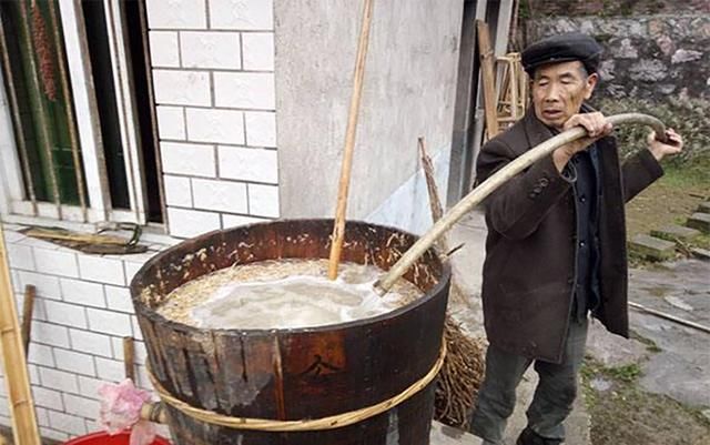 农村60年代“饿饭”才挖的蕨根，如今成稀罕物50一斤！市场很难买