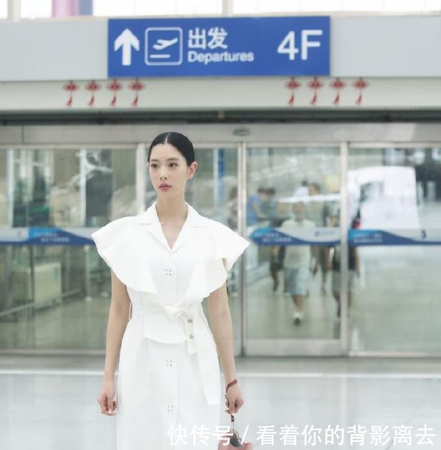 “亚洲第一美女”克拉拉，完美身材引无数宅男围观