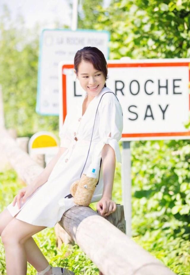 胡杏儿就喜欢你这范儿，晋升为妈咪后，越来越会穿了