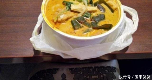 酒店被嫌弃的那块“布”,其实有这么大用处,最适合情侣使用!