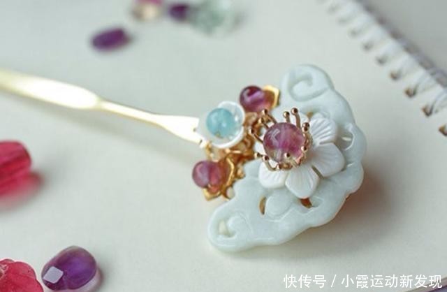 饰品■「3.8节」女人为什么对翡翠饰品情有独钟？