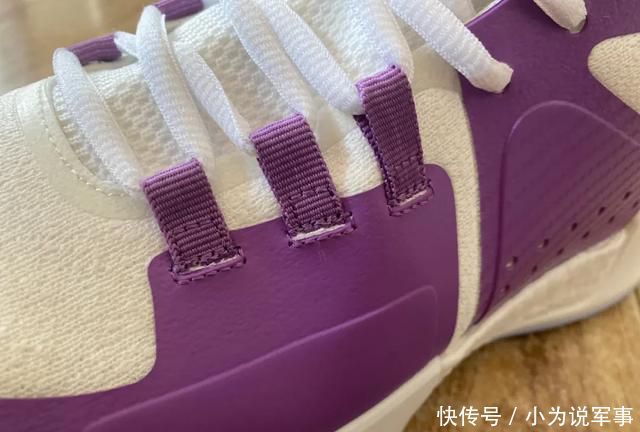  鞋面：全掌类boost，足弓大碳板，范弗里特上脚的狙击一代你期待吗