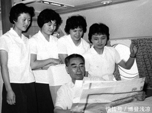 1982年民航空姐老照片曝光 那时候喝茅台不要钱！