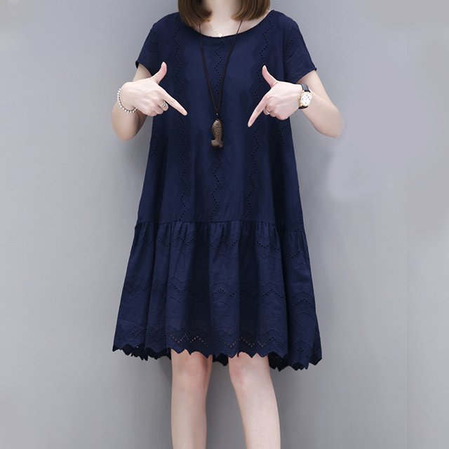 出差回来，给媳妇带了2条连衣裙，穿上美极了，一动一婀娜都迷人