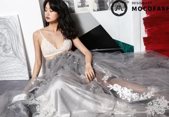 法式蕾丝无痕超透气内衣，穿上它，再美的风景也不及你