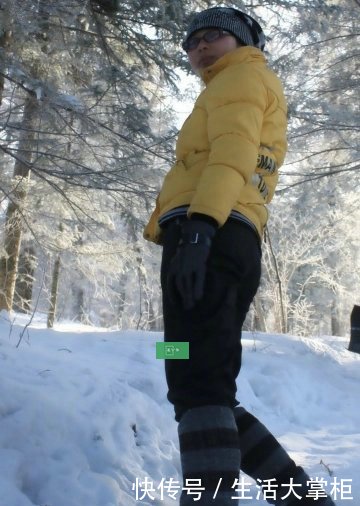 雪景中明明看到纯白的雪，为什么拍出来不够白了？拍摄白雪的要诀