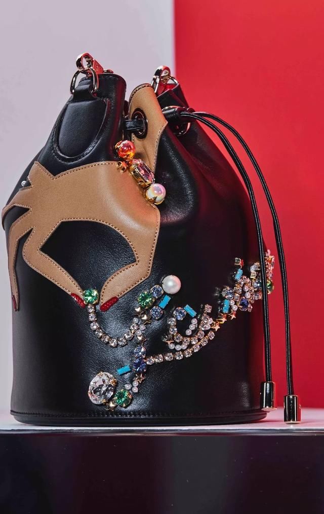 Maison Margiela专治时尚网瘾综合症 Viktor&amp;Rolf 25周年回顾