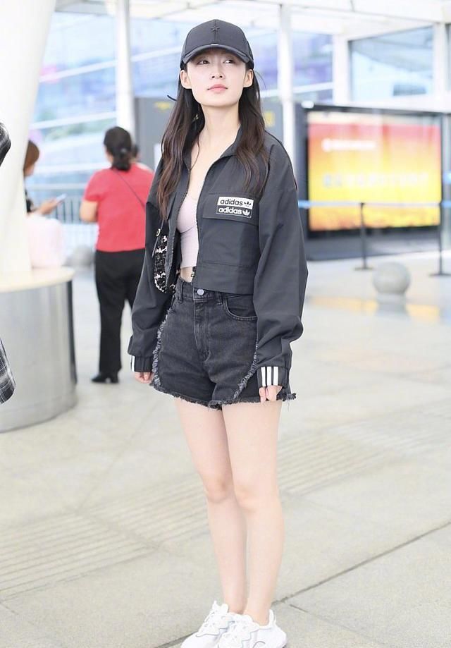  早秋■想好秋季怎么穿搭了吗？9位明星的早秋机场造型哪个才合你的胃口