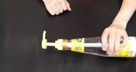  #厉害#用了这么多年的洗洁精才知道，原来瓶上的“压嘴”还有这样的妙用，厉害