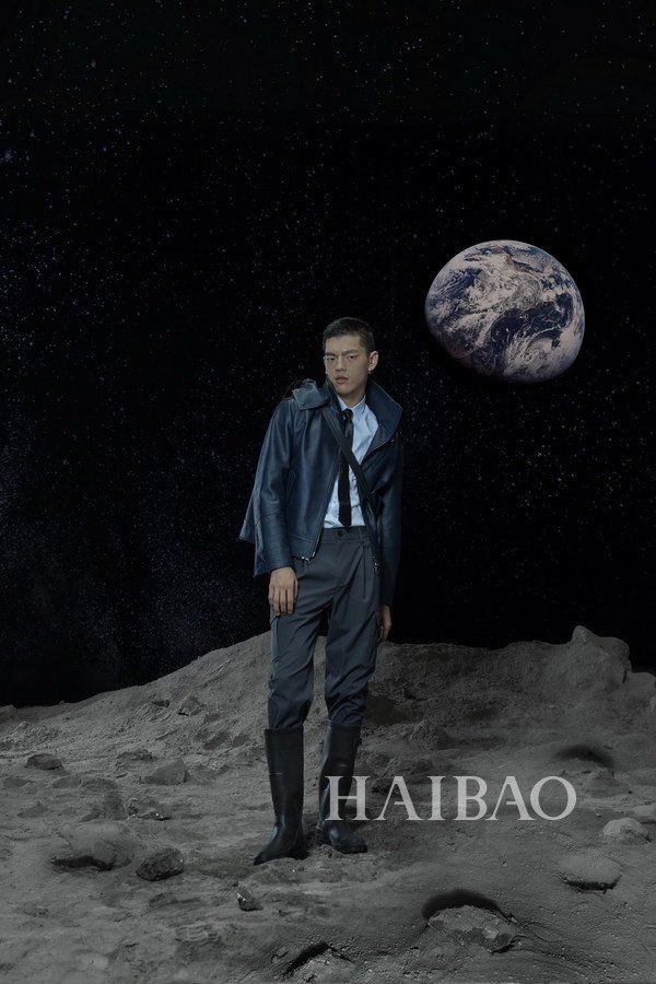 硅基生物2018秋冬系列lookbook:“月之暗面”