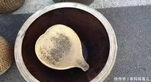  古玩市场@农村这些不起眼的老物件,农民没在意