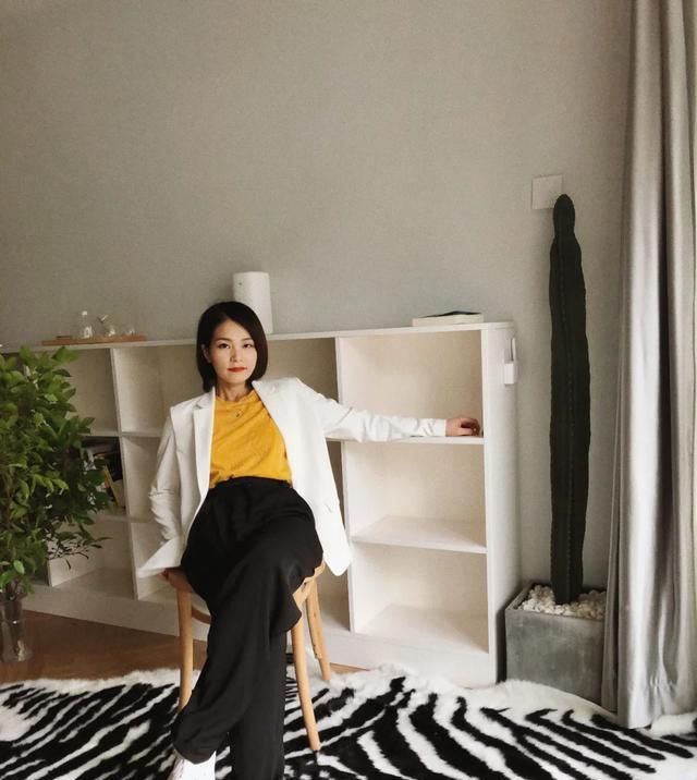  会显得■一衣多穿如何让条纹衬衫穿的不过于休闲