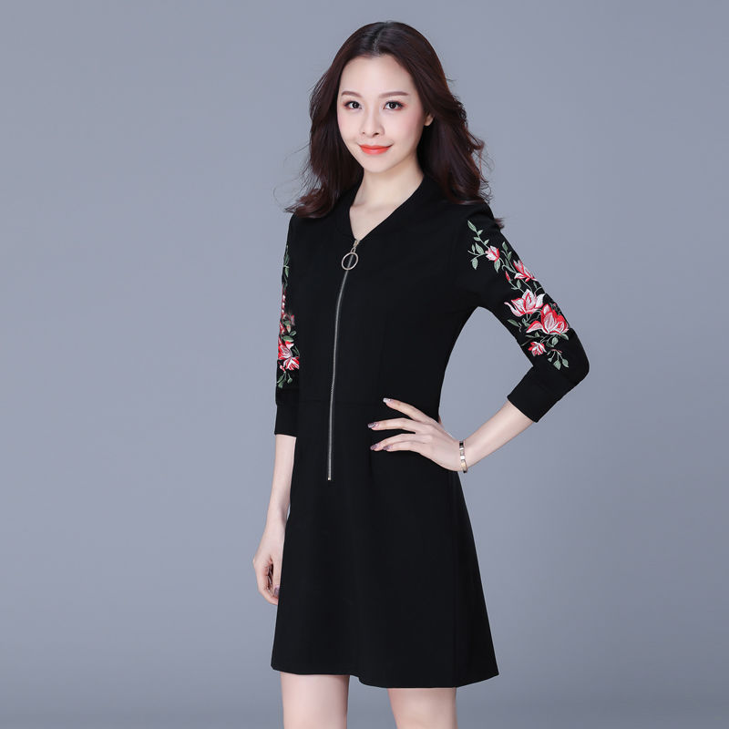 奔四奔五的职业女性来一件这样的秋装，搭配小高跟，想不美都难