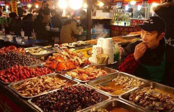 武汉的户部巷被网友们嫌弃?看看当地人都是怎么说的吧