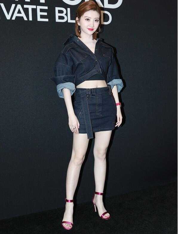 为辟谣怀孕, 景甜直接晒出了肚子!