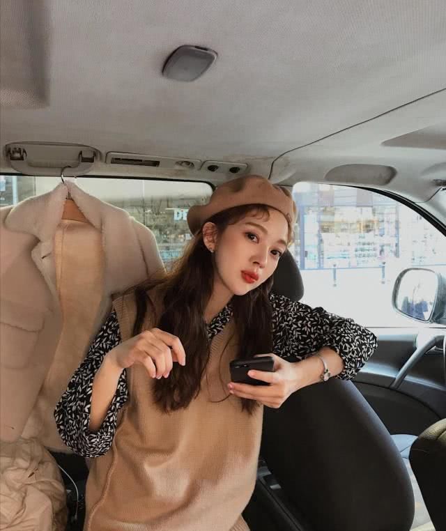  【种款式】简洁的现代感配搭，雅致气质女生的平时穿衣搭配示范性，显年轻溫柔又时尚潮流