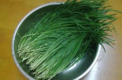 土壤■用这3种蔬菜,制作“杀虫剂”,能杀菌能驱虫,白粉病也不怕