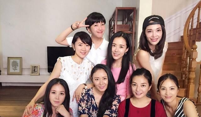  [何润东]明星聚会照，秦牛正威吴磊晒合照，何润东全班都年轻冻龄