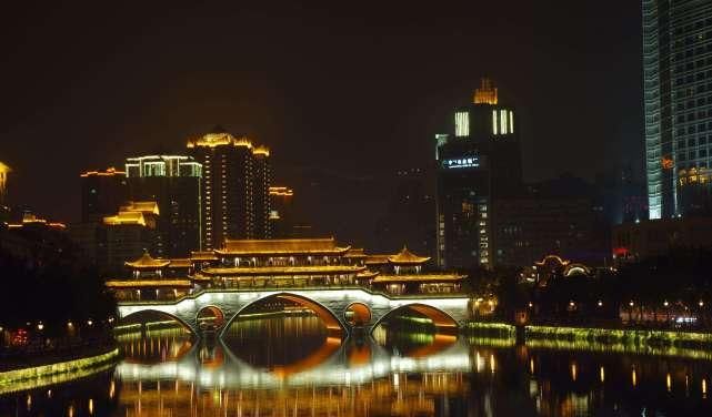  中国西部地区■中国西部地区，正在发展的城市，一个是成都