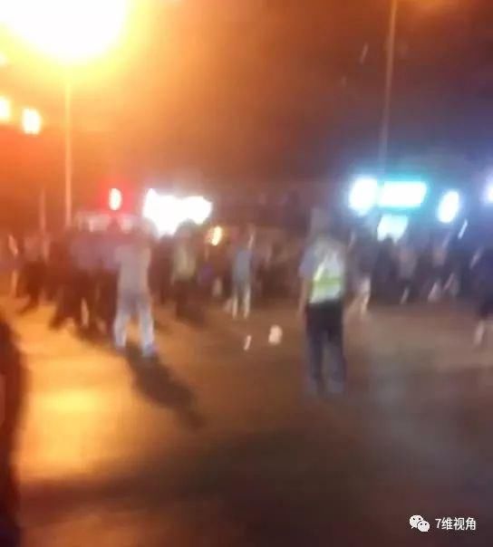 西安交警遭遇家族式袭警，有人竟造谣“又杀人”了!