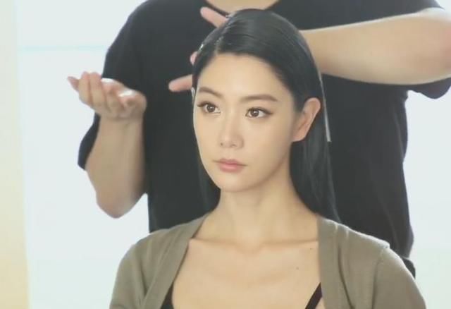 第一美李成敏，从素颜到女神，感觉素颜更好看