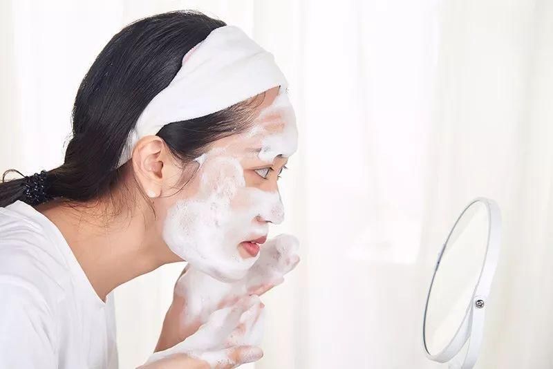 用它洗脸，面膜钱都省了，越洗越白净，洗完就能素颜出门