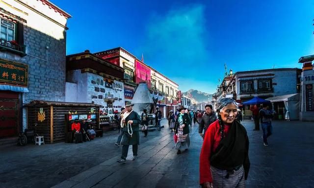  风景■中国这5条自驾路线，“一路风景美上天”