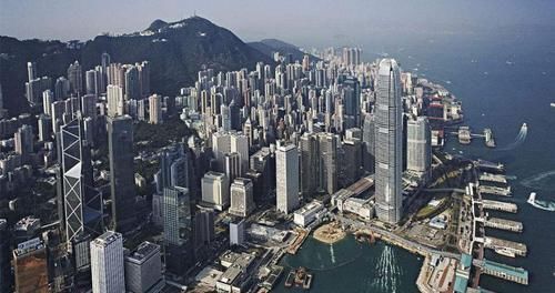  摩天大楼@中国摩天大楼最多的城市，竟然不在北上广深，但却不让