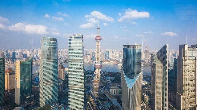 中国与欧洲城市经济对比,上海只能排第三?专家