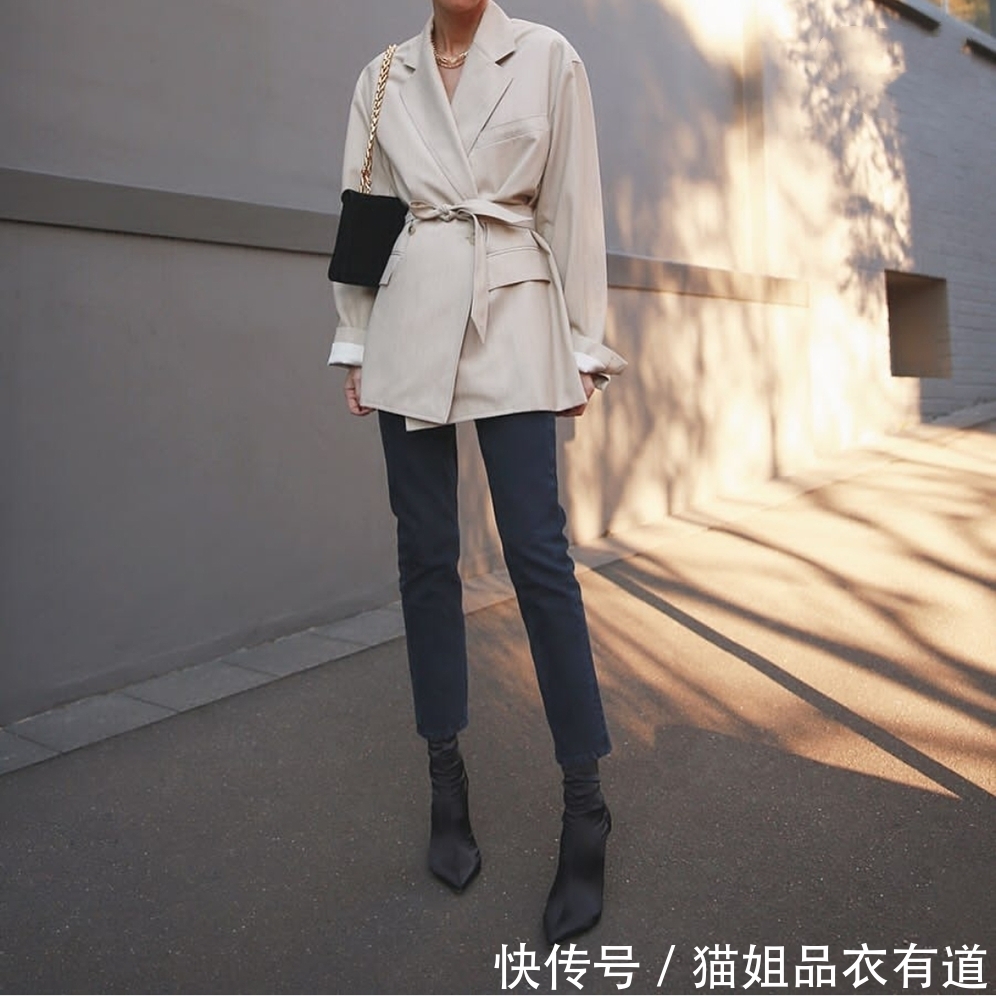 #还要#西装这样穿才对,和腰带搭配火辣又潮流,错过可还要再等一年