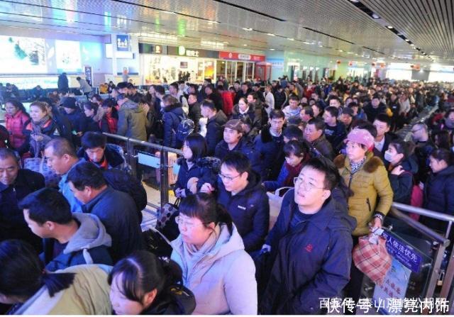 为啥有些人宁愿选择10多小时路程的火车，也不会乘坐高铁、飞机