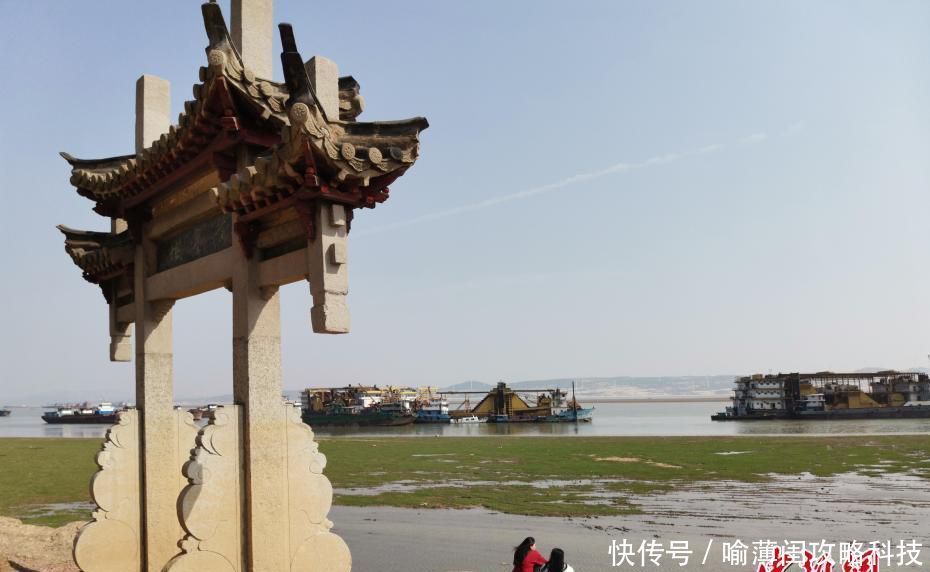  石岛■航拍枯水期的鄱阳湖 千年石岛落星墩重现天日