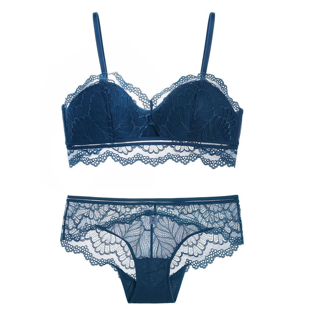 老式套装已过时，今年超流行蕾丝款式，性感迷人不束缚