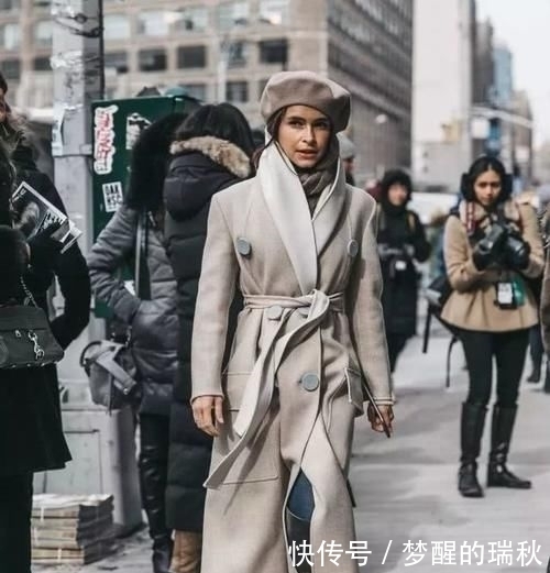 帽子@开春必备,一顶帽子=多种超时髦搭配!