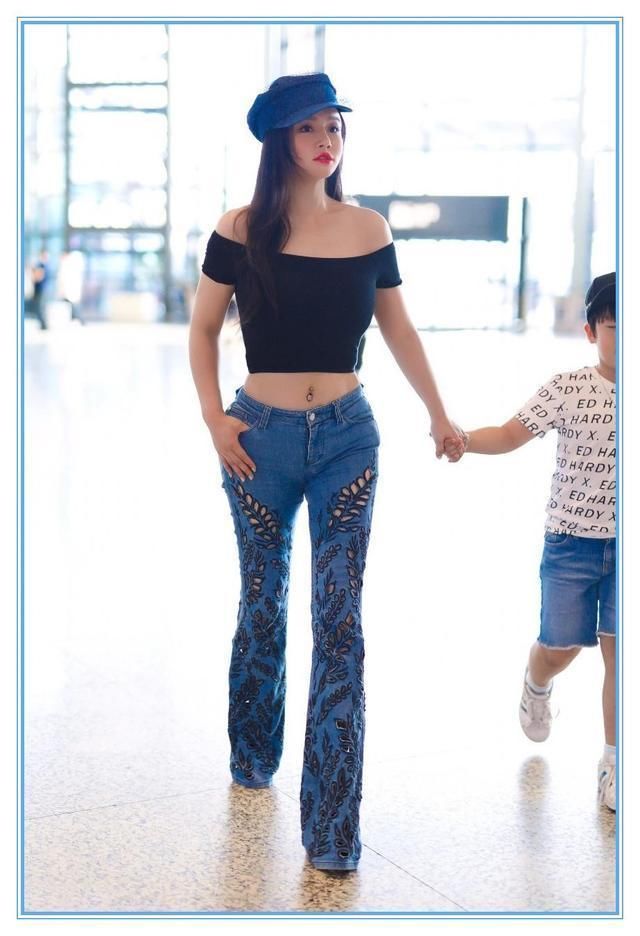 当冉莹颖和张俪同穿露脐装走机场，才知道清新与轻浮的差距有多大