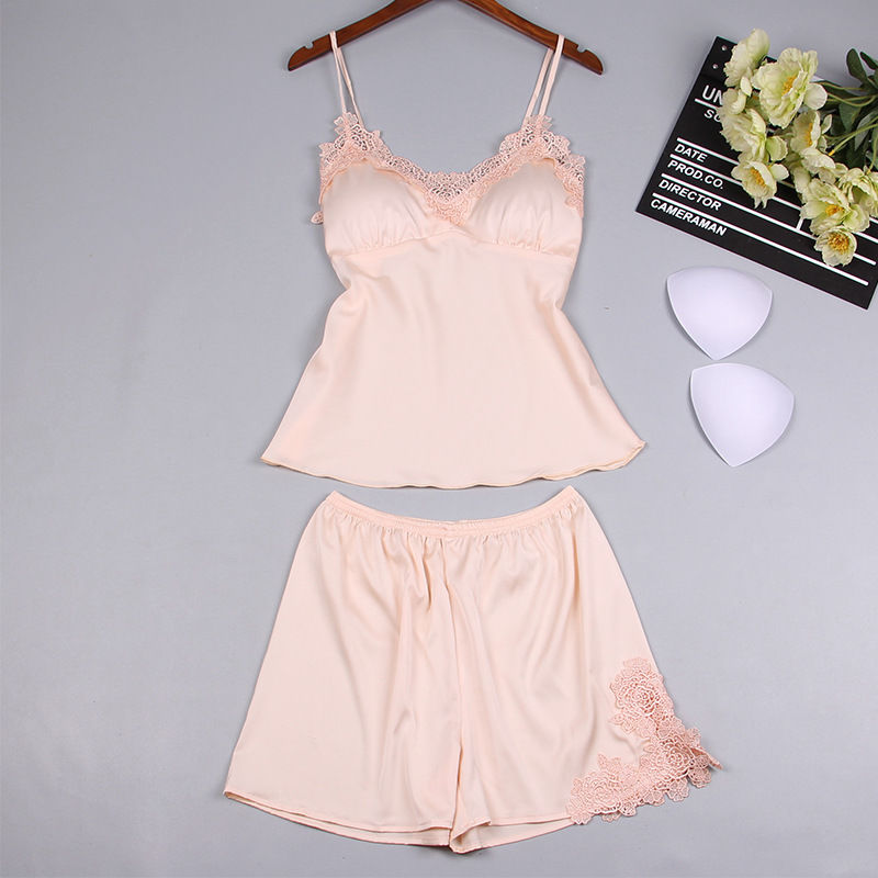 媳妇:这是我见过最美的冰丝睡衣，舒适，透气性好，超洋气