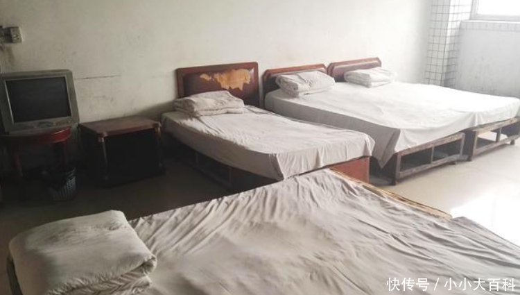 火车站门口50元一晚的旅馆敢住吗？“拉客”大姐告诉你实情