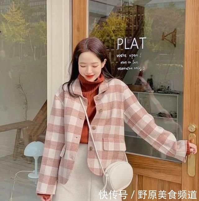  气质■穿对“ 打底衫 ”，气质极了 ！