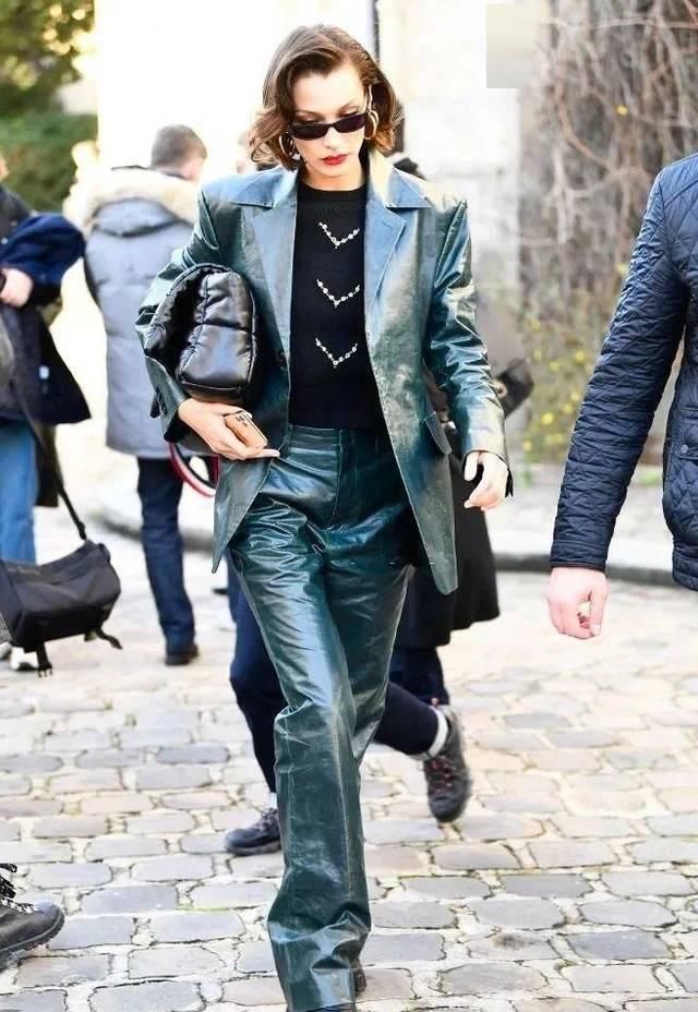  『复古』穿上喇叭裤 变成复古女郎