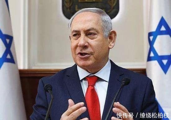 伊朗清真寺升复仇红旗